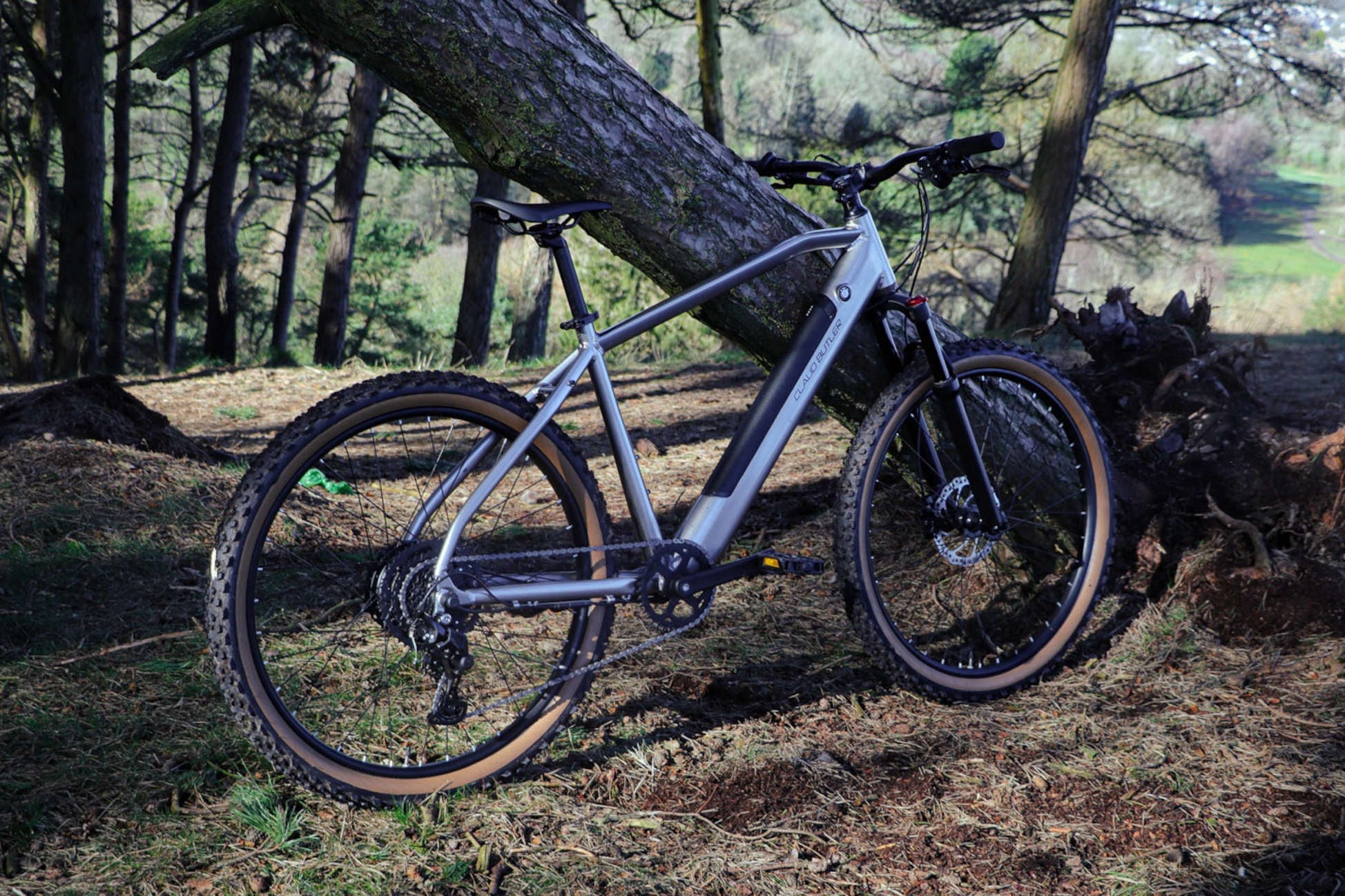 Claud Butler Ridge 2.0 Electric Hardtail Mountain Bike In Light Grey