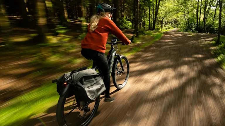 2026 Trek Powerfly FS+ 4 Gen 4 600Wh Electric Full Suspension MTB In Mercury & Dark Web
